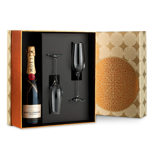 Moët & Chandon Imperial Champagne And Flutes Gift Set