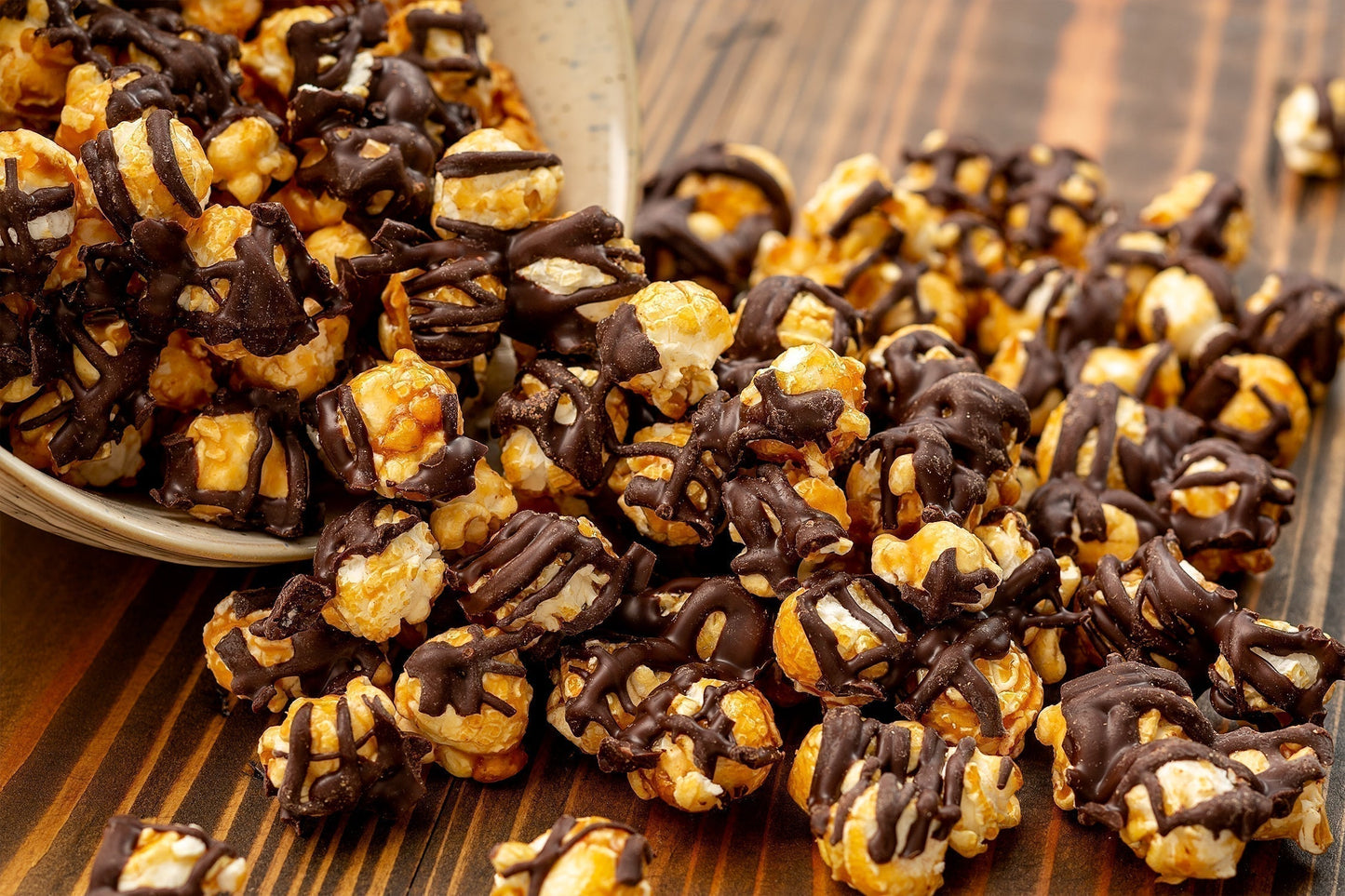 Chocolate Drizzled Caramel Popcorn 