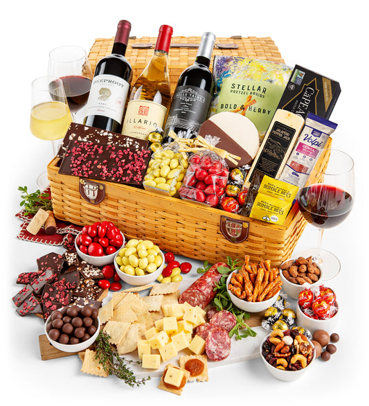 Hampton's Country Estate Wine Basket