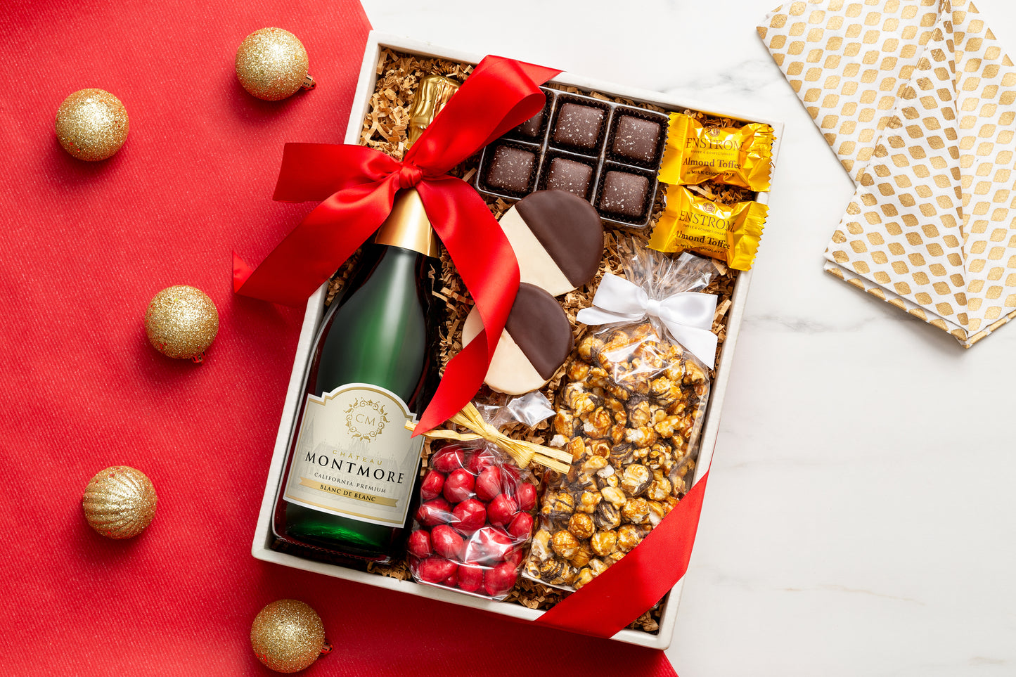 Cheers Gift Box with Chateau Montmore Sparkling Reserve