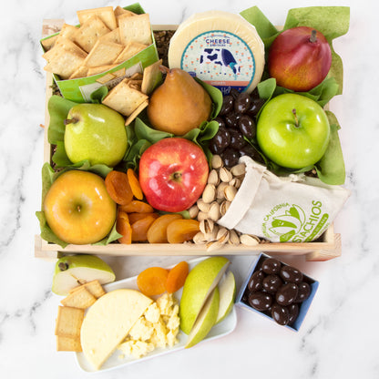 Harvest Orchard Fruit, Cheese & Gourmet Crate